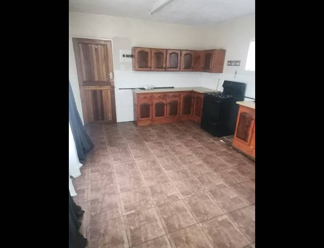 2 bed property to rent in SELCOURT